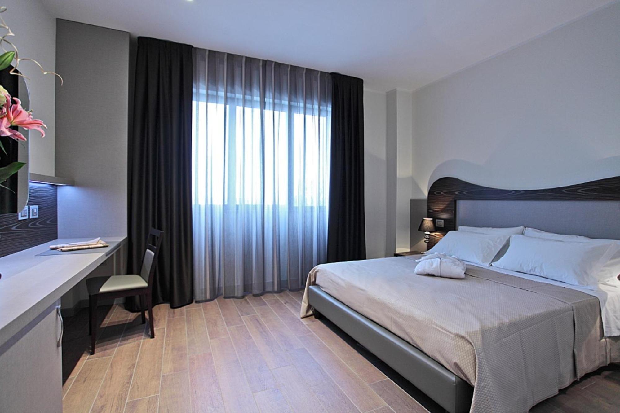 Grand Hotel Forli Luaran gambar
