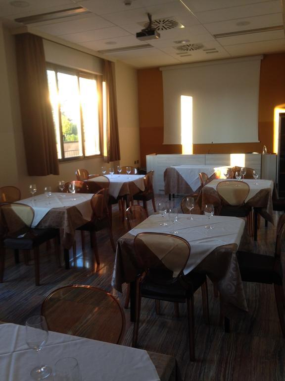 Grand Hotel Forli Luaran gambar