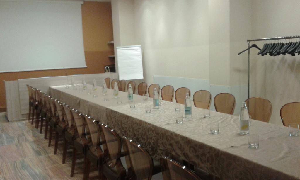 Grand Hotel Forli Luaran gambar