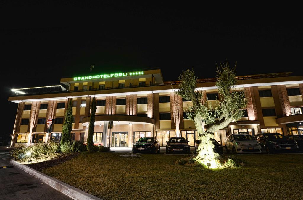 Grand Hotel Forli Luaran gambar