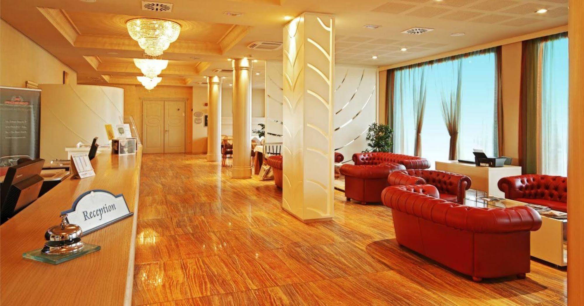 Grand Hotel Forli Luaran gambar